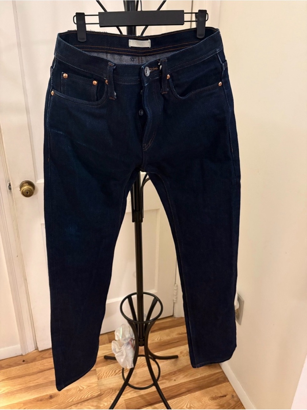The Unbranded Brand 21oz Heavyweight Raw Selvedge Denim Size 31x31 Tapered UB221